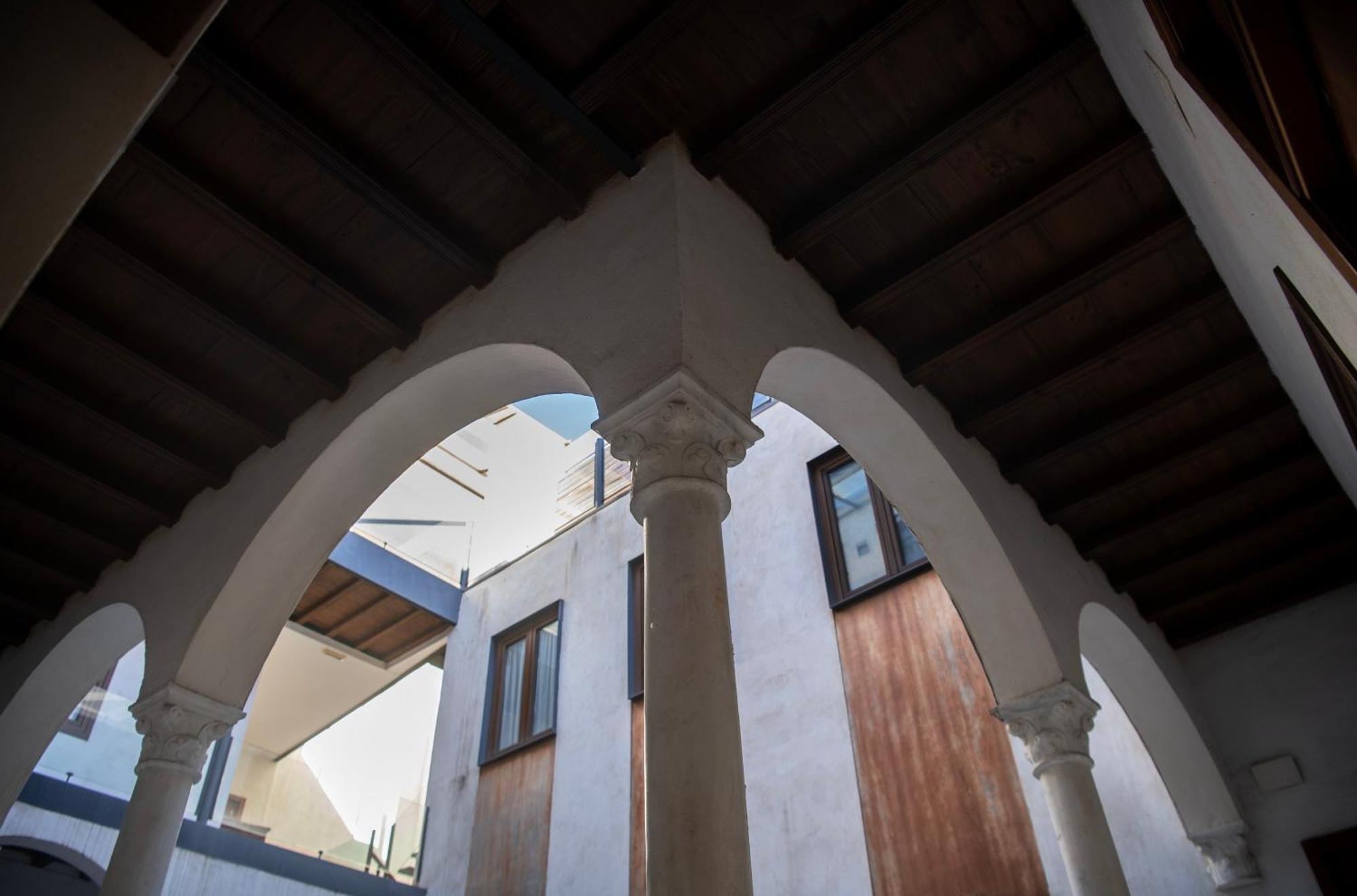 Casa Palacio Bustos Tavera Sevilla Buitenkant foto